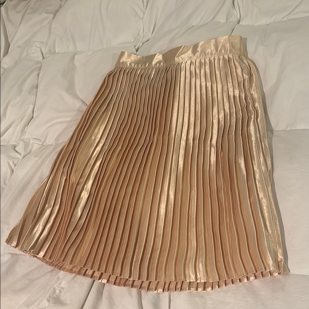 Janie and jack girls pull on Gold Pleated Skirt size 8